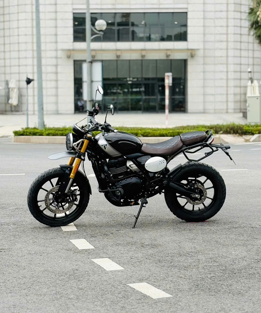 Triumph_Scrambler_400X  • Biển số: 29A1_107.46  • Đăng Ký : 2024