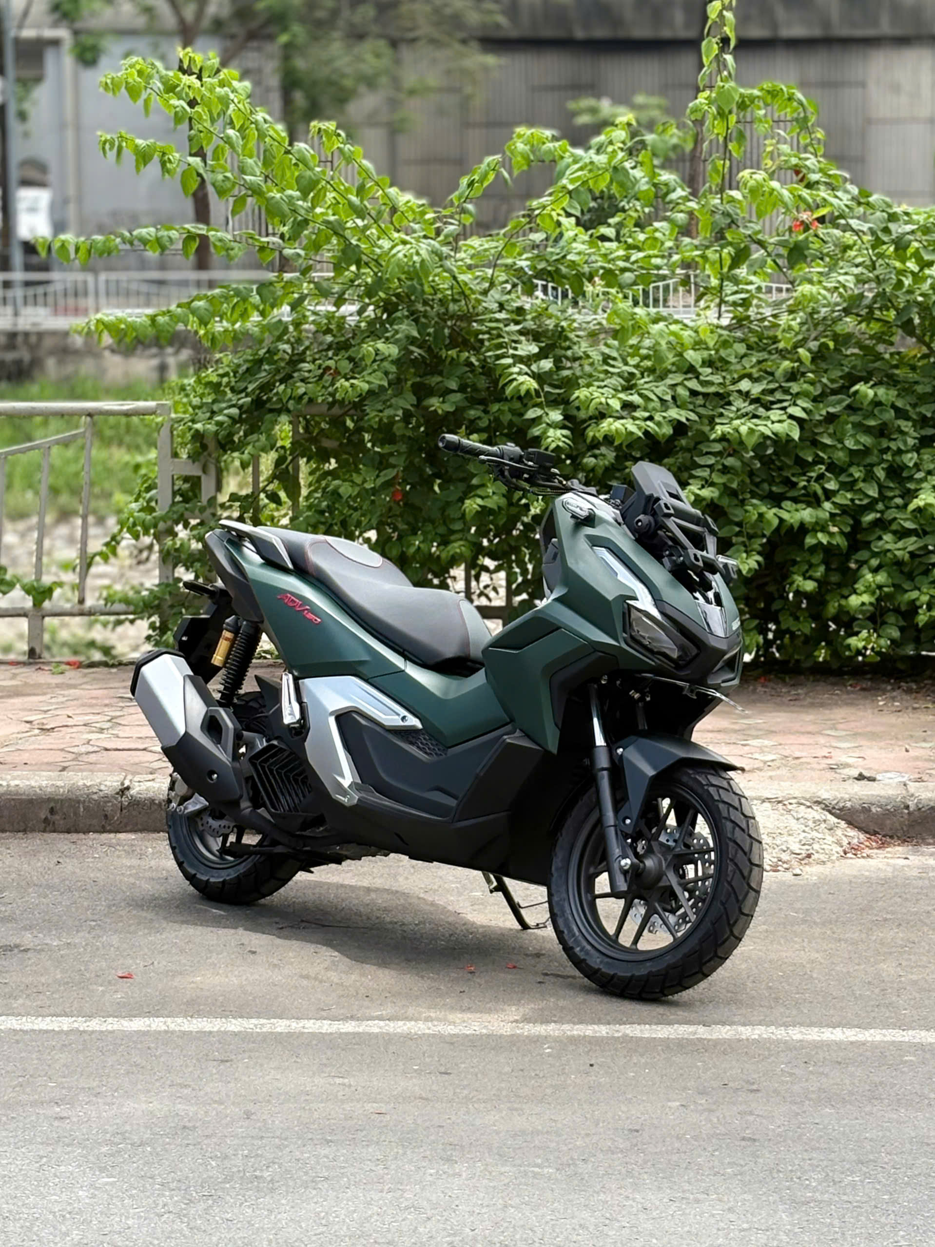 honda adv 160 xanh new - Image 3