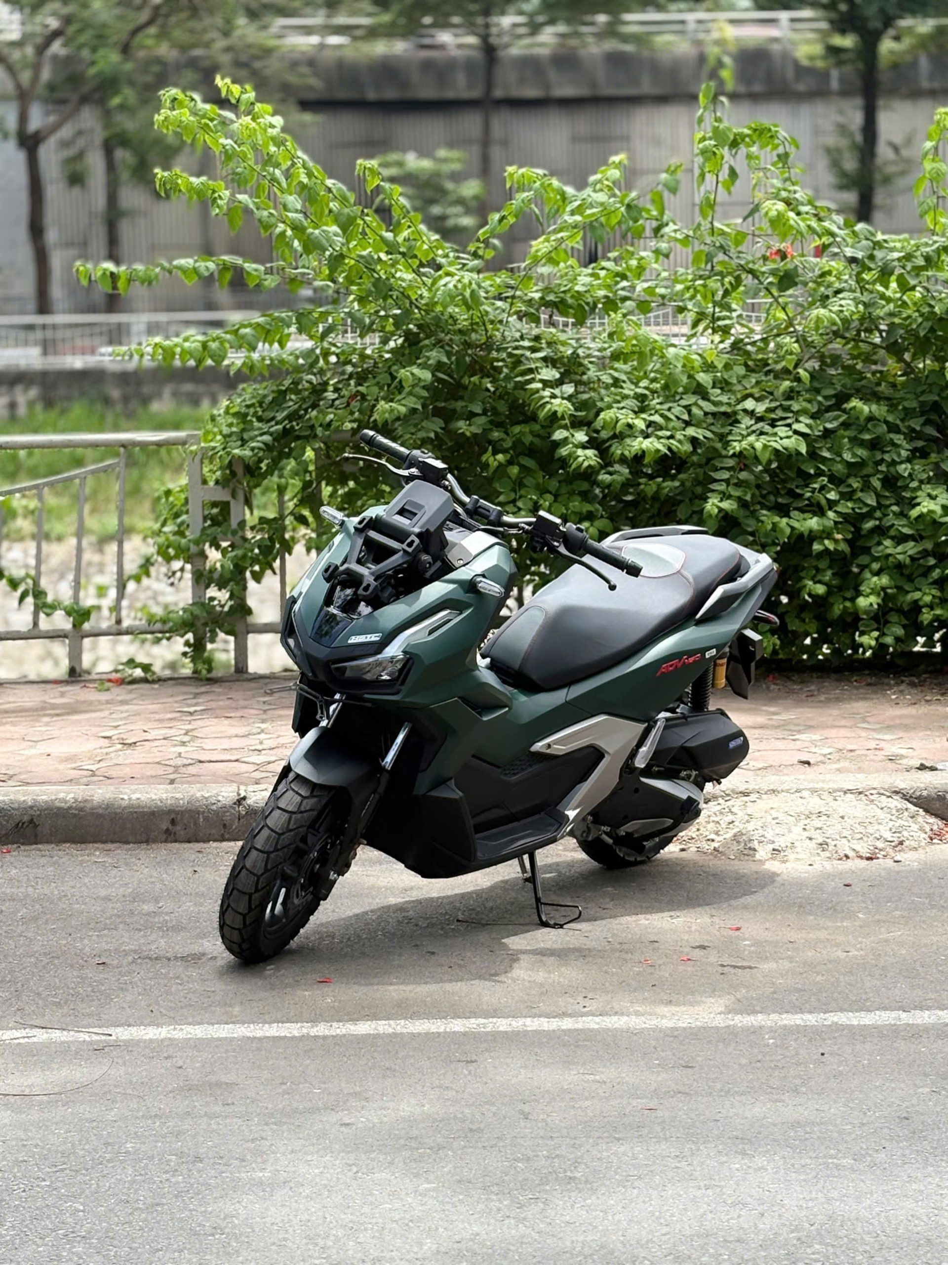 honda adv 160 xanh new - Image 4