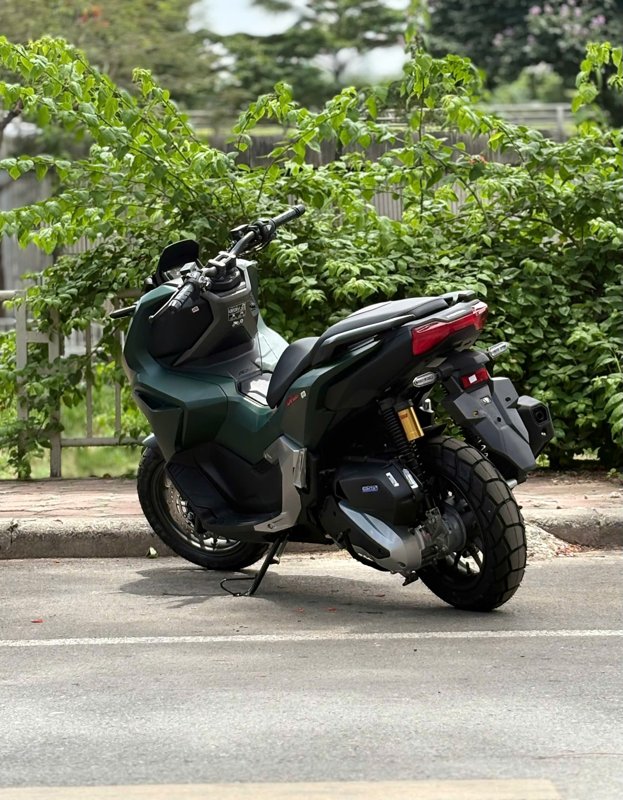 honda adv 160 xanh new - Image 5