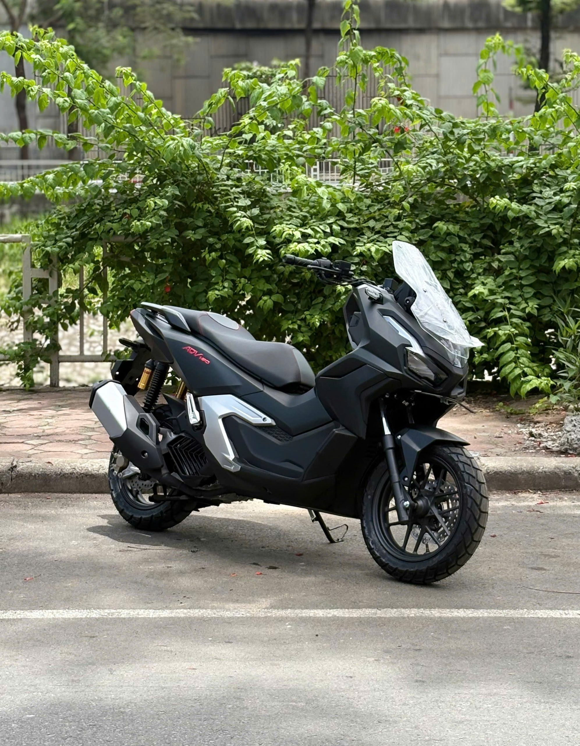 honda ADV 160 2026 màu đen new - Image 4