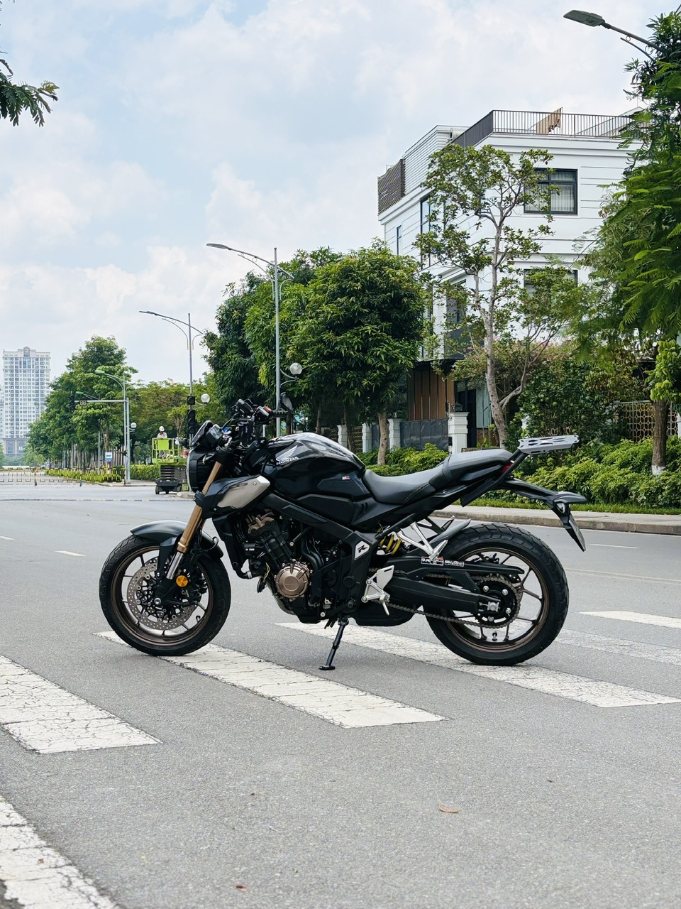 Honda_CB_650R  • Biển số: 29AE_670.09  • Đăng Ký : 2021