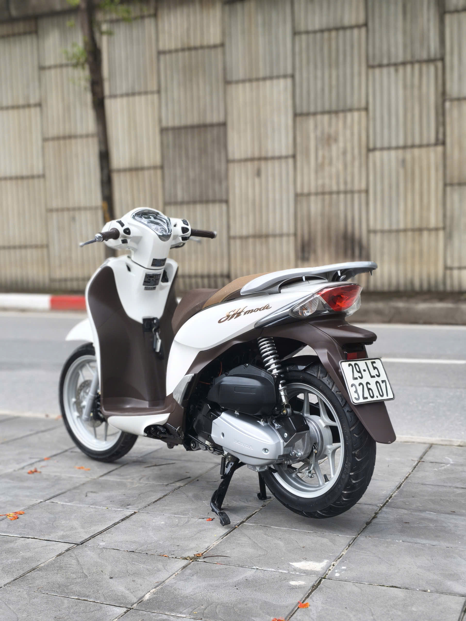 honda sh mode 2018 29L5-326.07 - Image 2