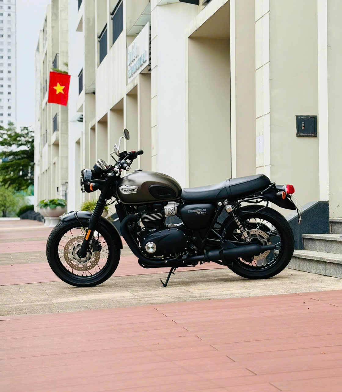 Triumph_Bonnevlle_T100  • Biển số: 29AF_106.75  • Đăng Ký : 2020