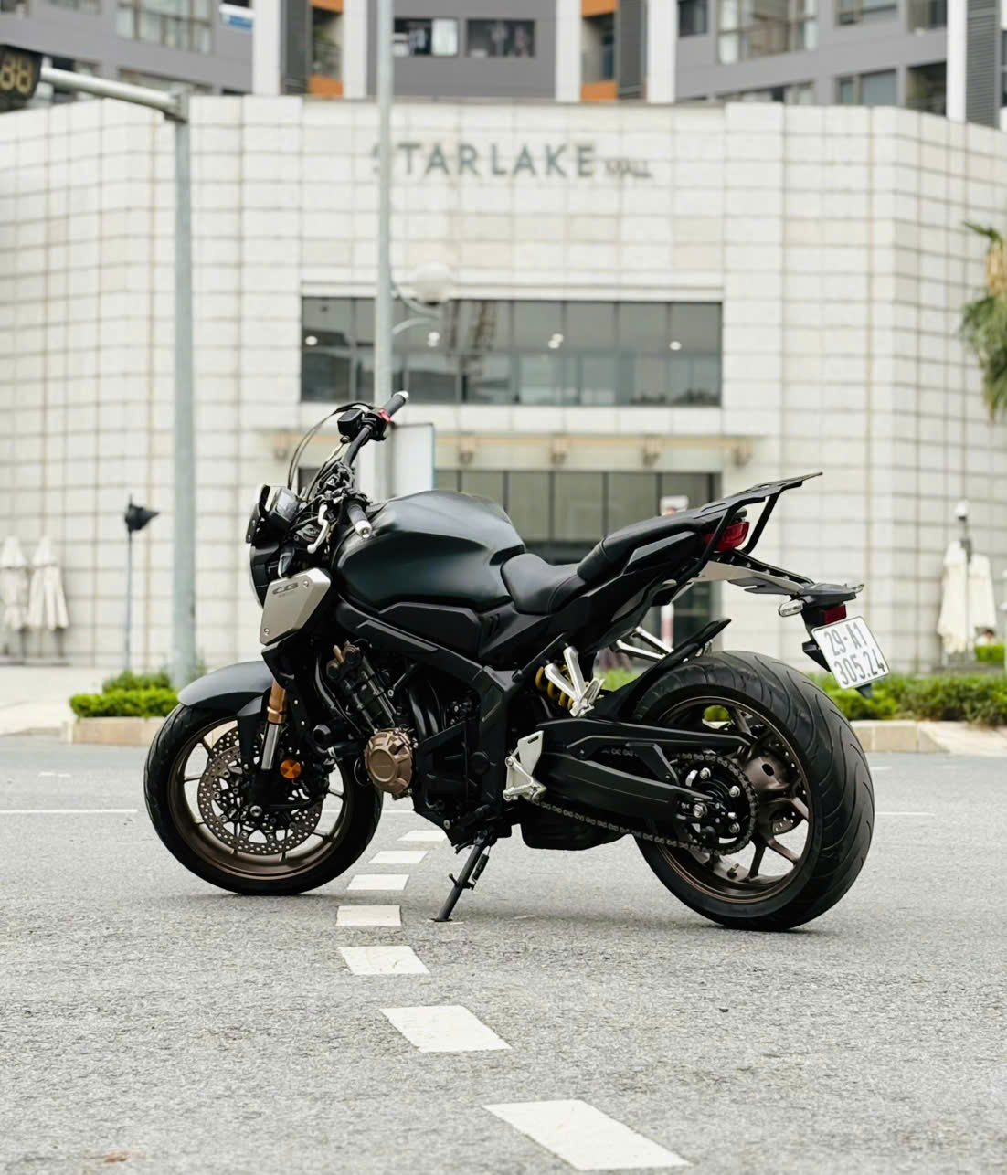 Honda CB 650r 2022 29A1_305.24 - Image 2