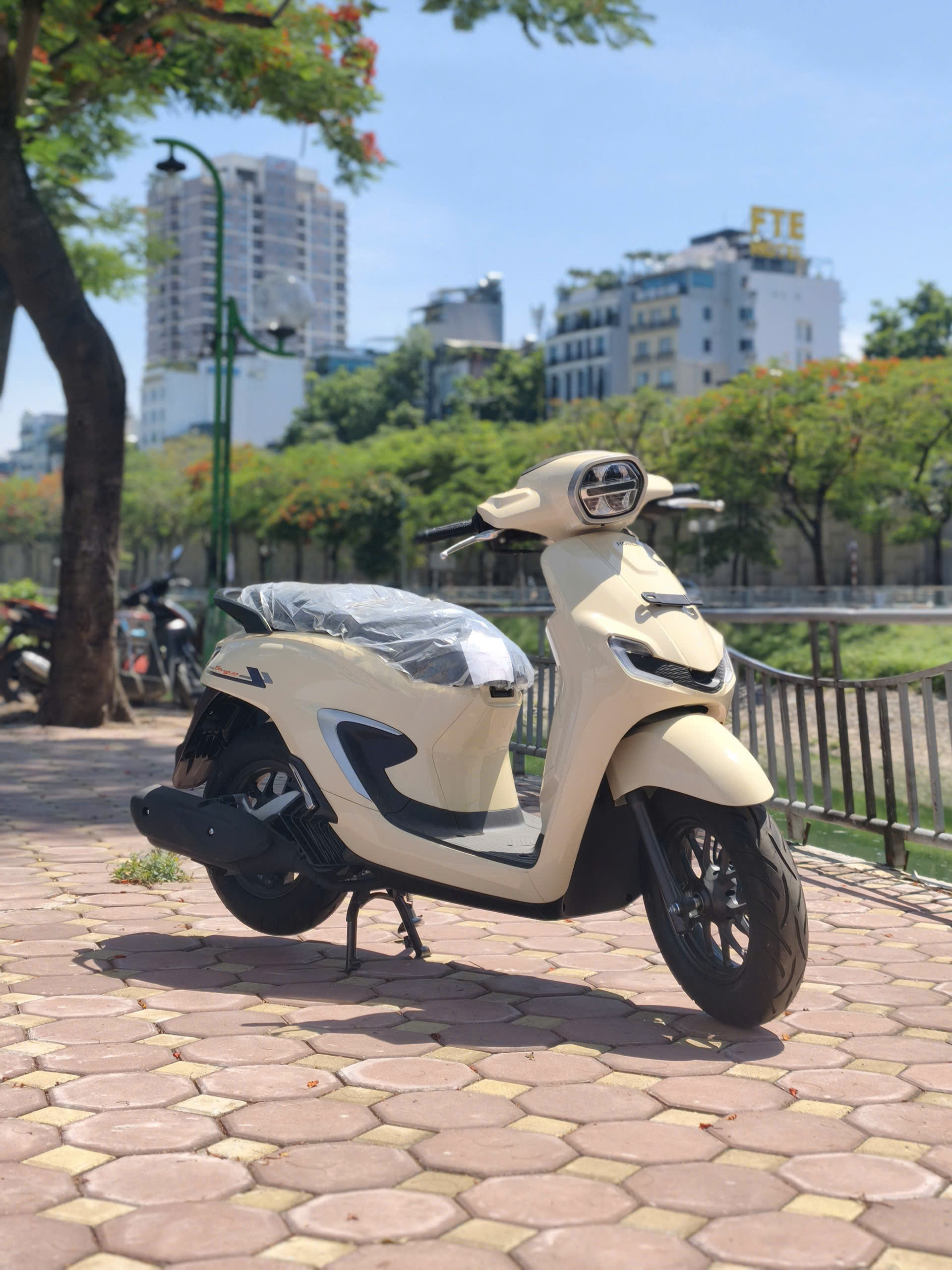 honda stylo 160 cbs 2026 vàng giá liên hệ - Image 2