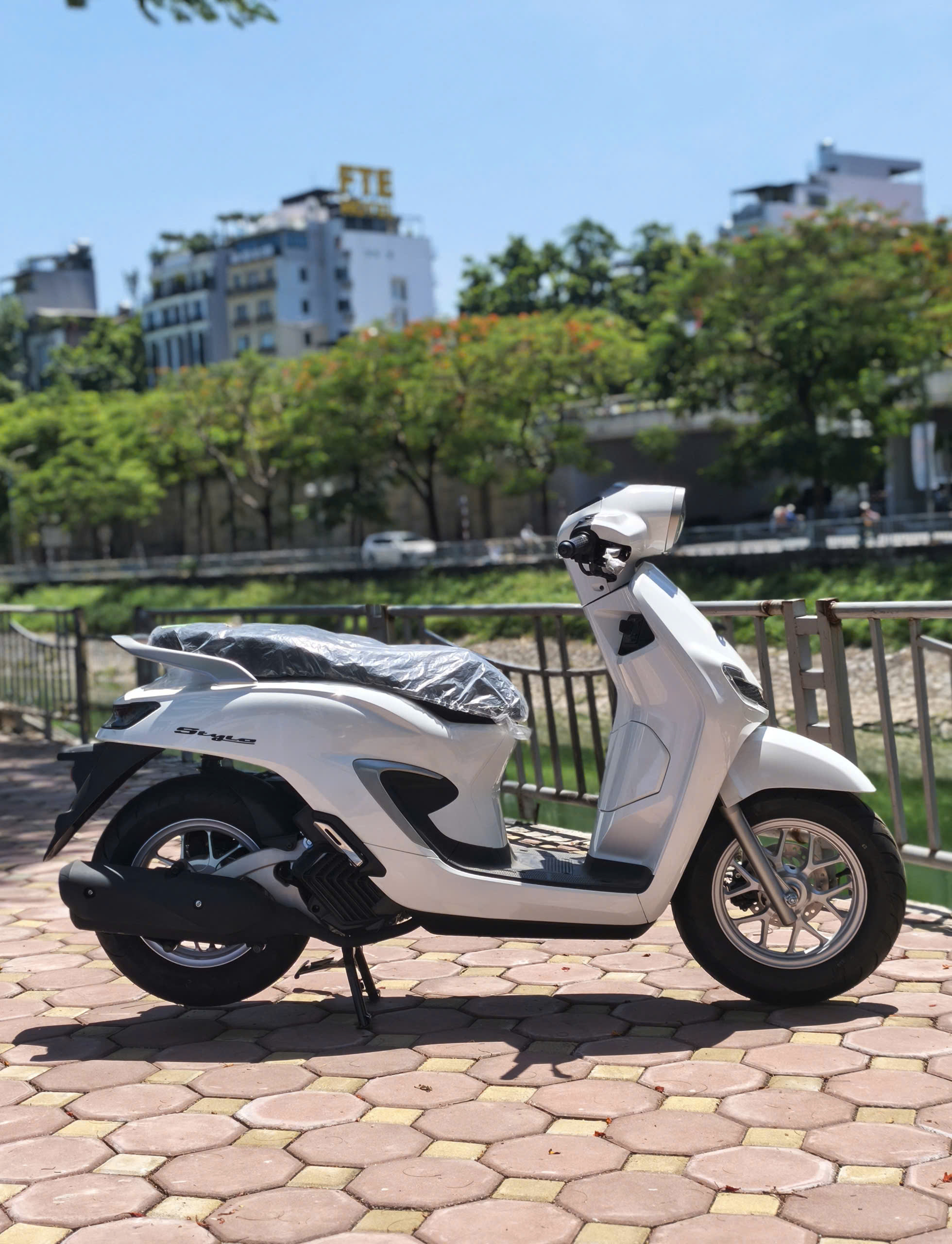 honda stylo 160 cbs 2026 trắng giá liên hệ
