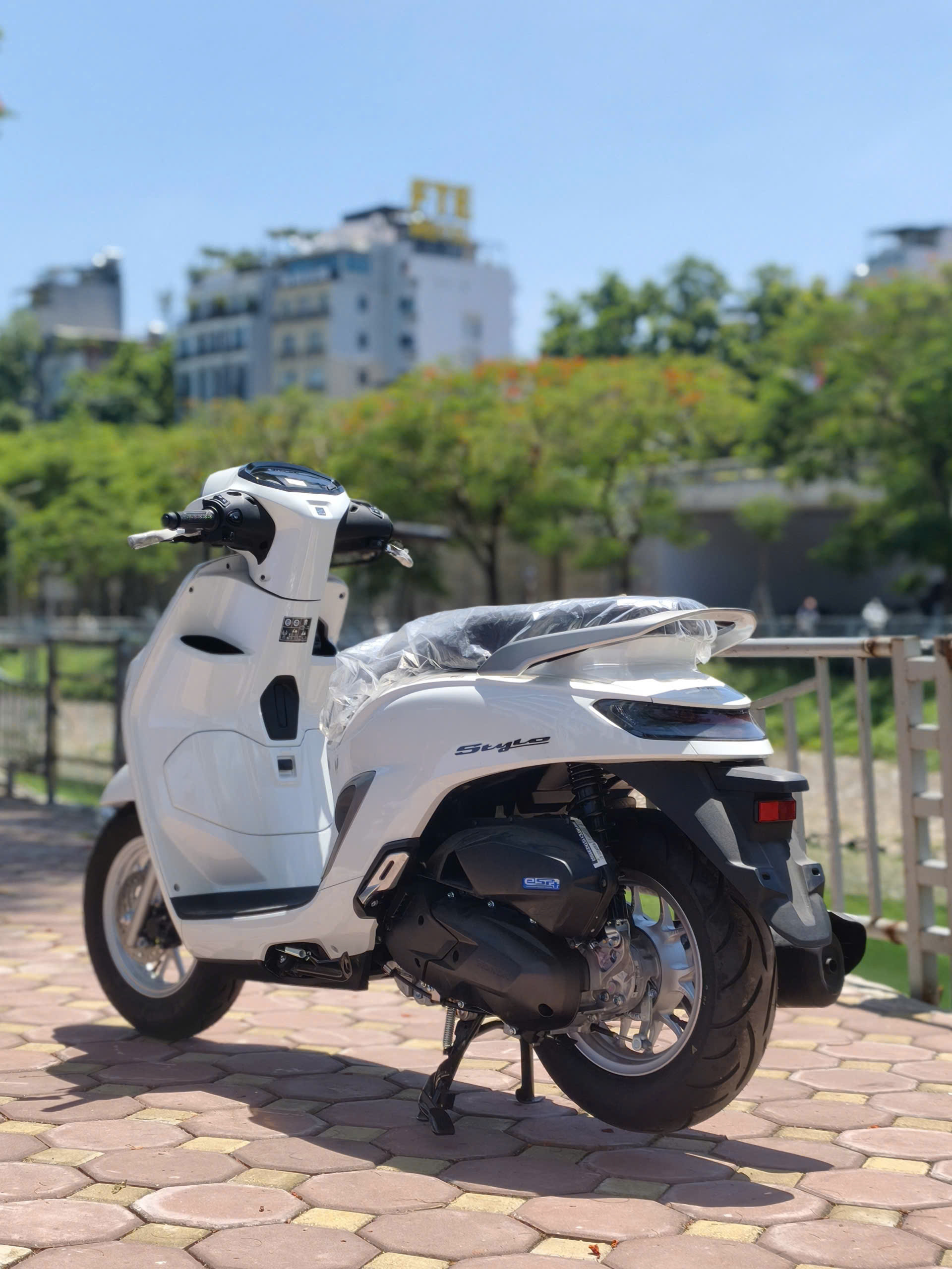 honda stylo 160 cbs 2026 trắng giá liên hệ - Image 4
