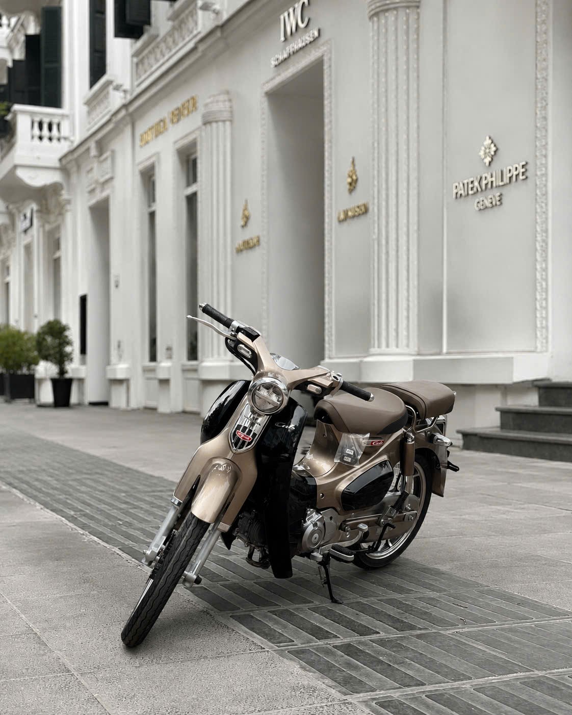 Honda cub 125 màu nâu đen giá liên hệ - Image 5