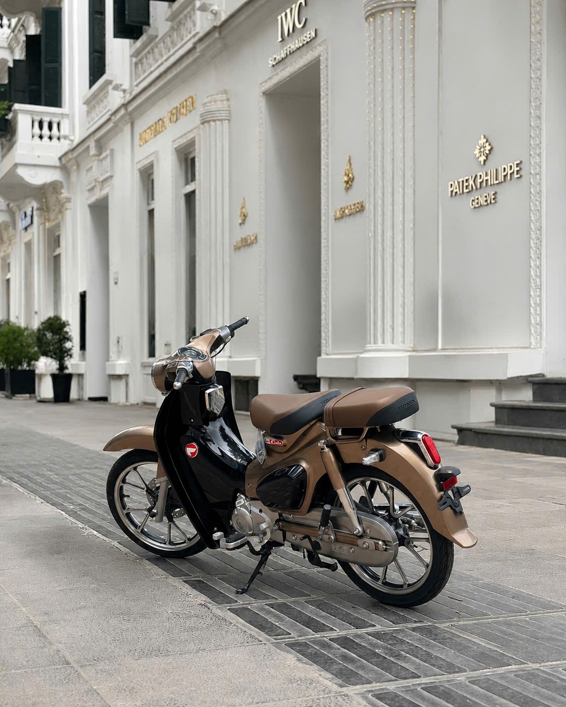 Honda cub 125 màu nâu đen giá liên hệ - Image 6