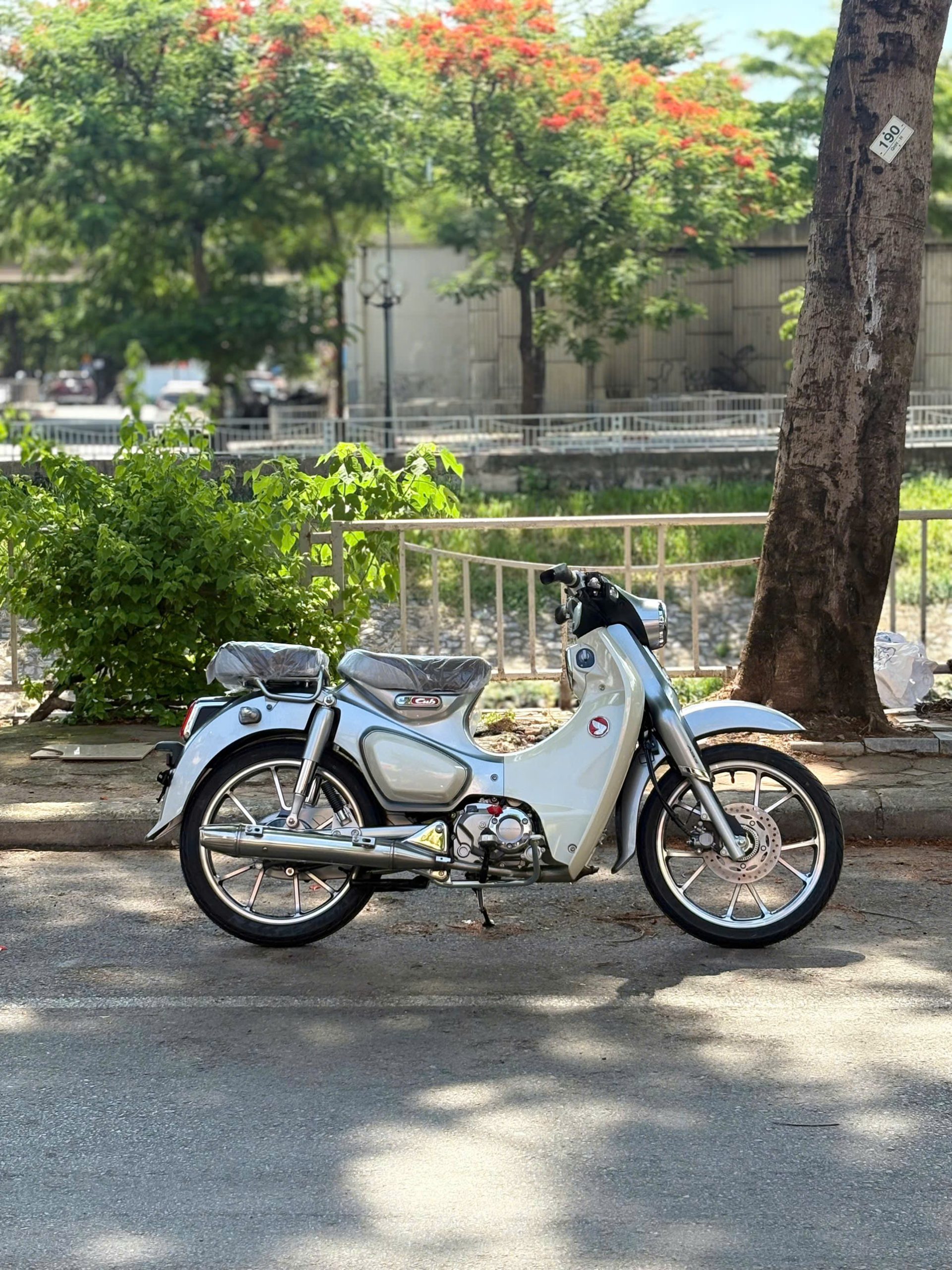 honda cub xám abs 2026 giá liên hệ