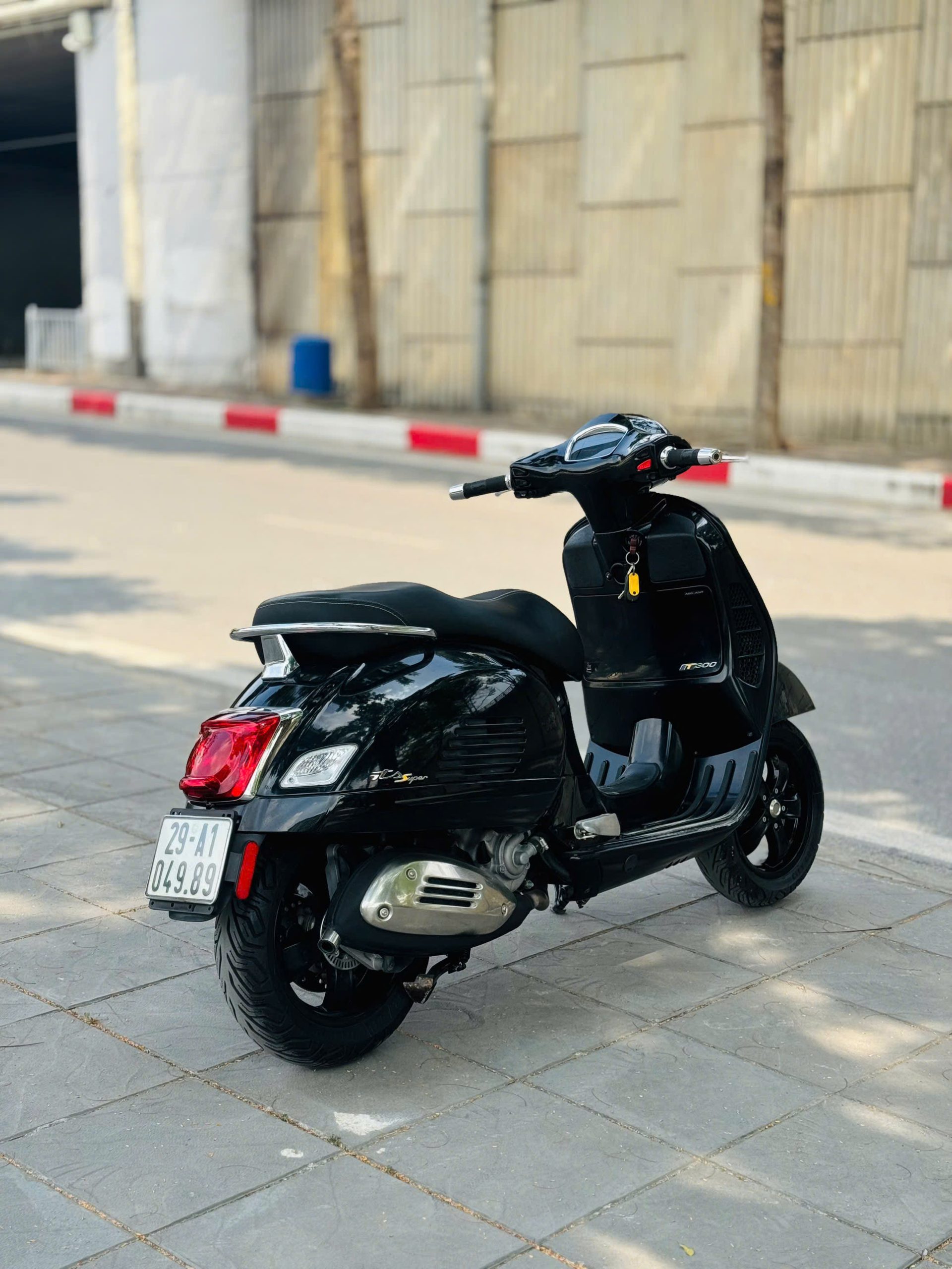 piagio Vespa GTS 300 2020 29A1-049.89 - Ảnh 3