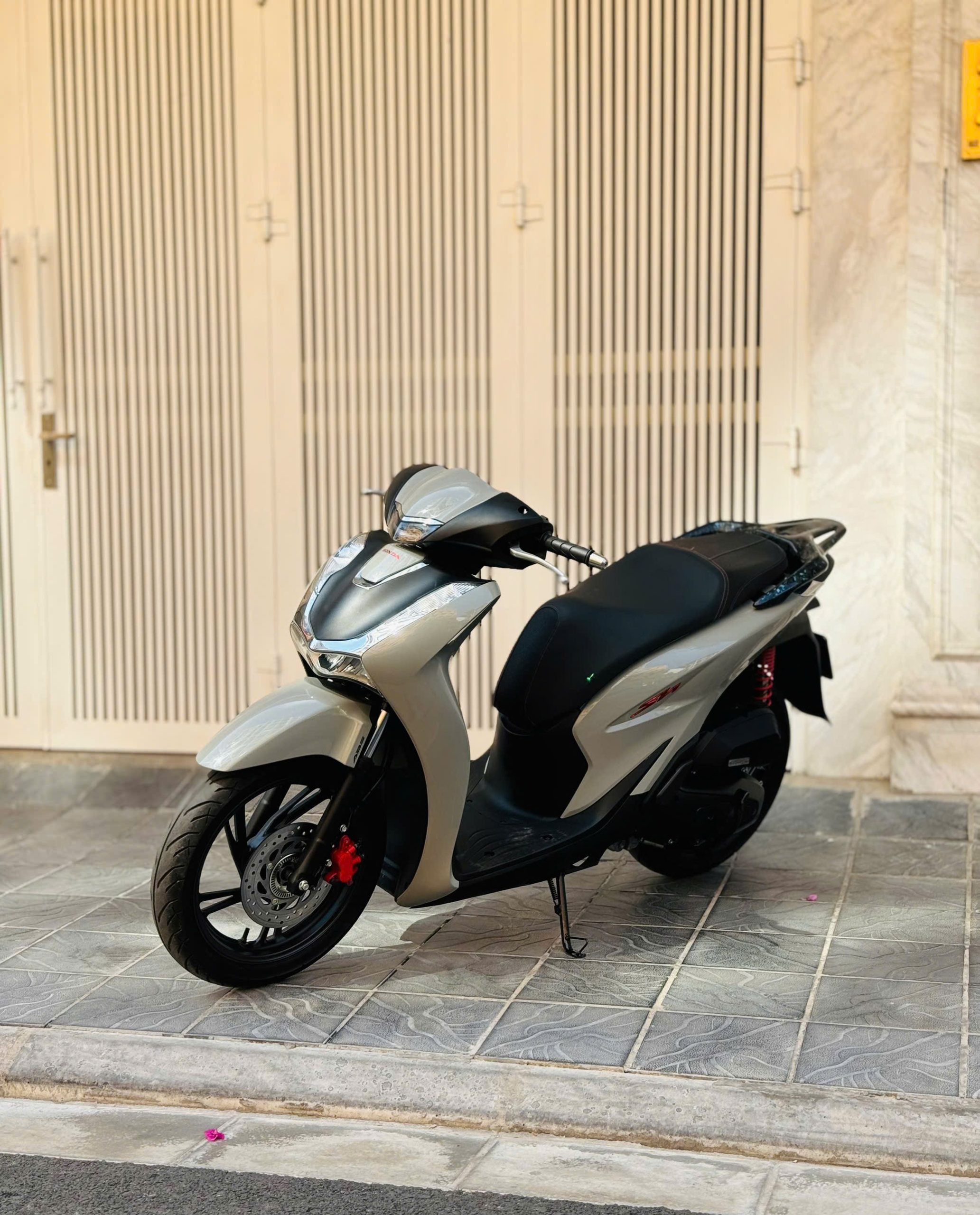 Honda SH 160 ABS 2024 29BF-081.76 - Ảnh 3