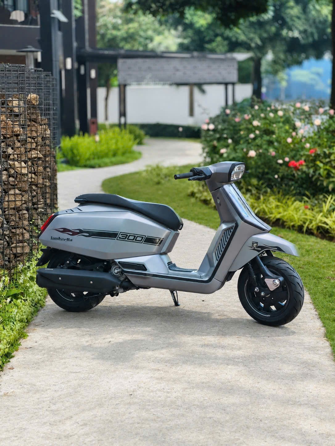 lambretta x300 gp màu xám satin New